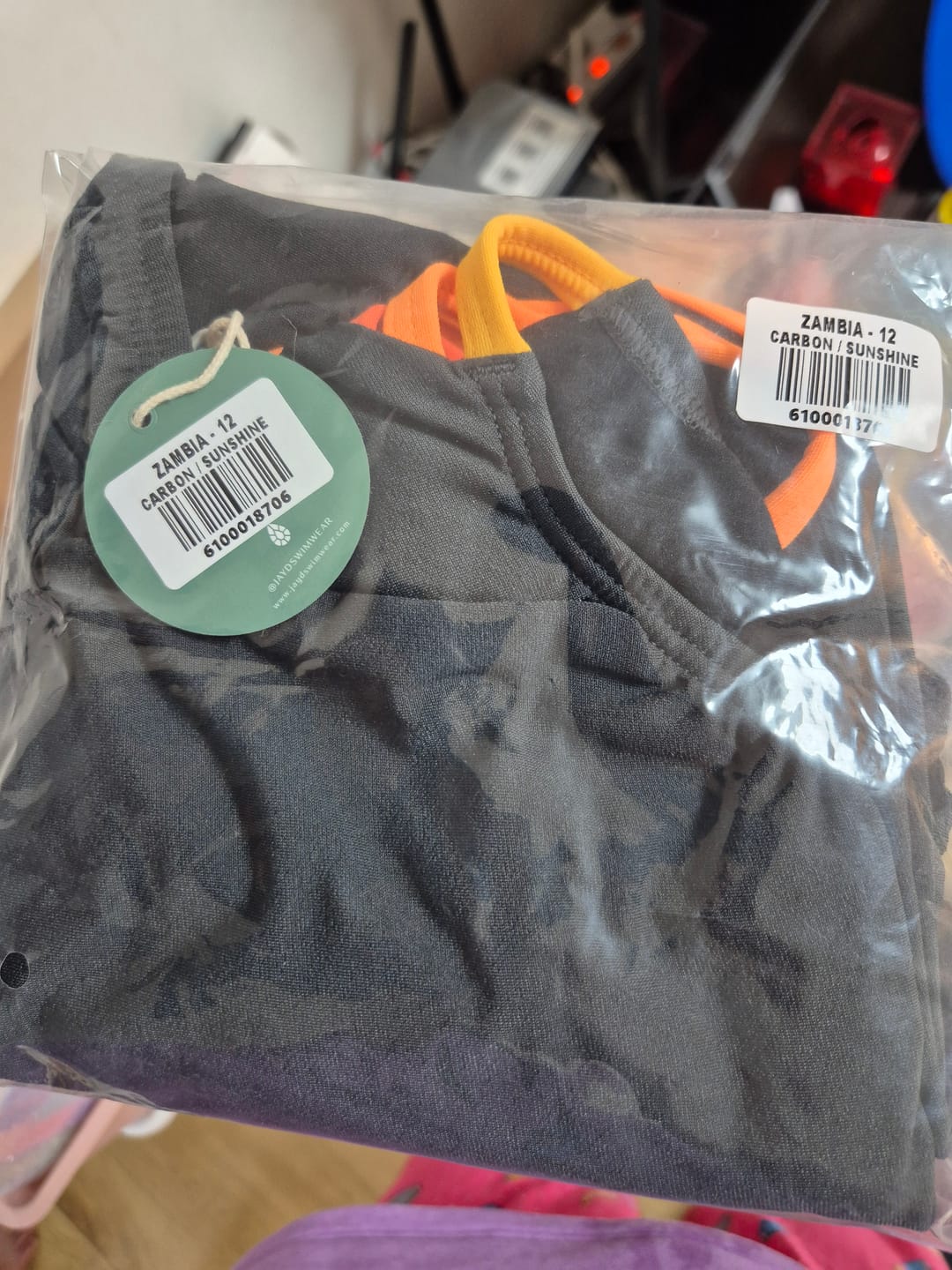 Customer photo review of ZAMBIA ONE PIECE - Carbon|Sunshine