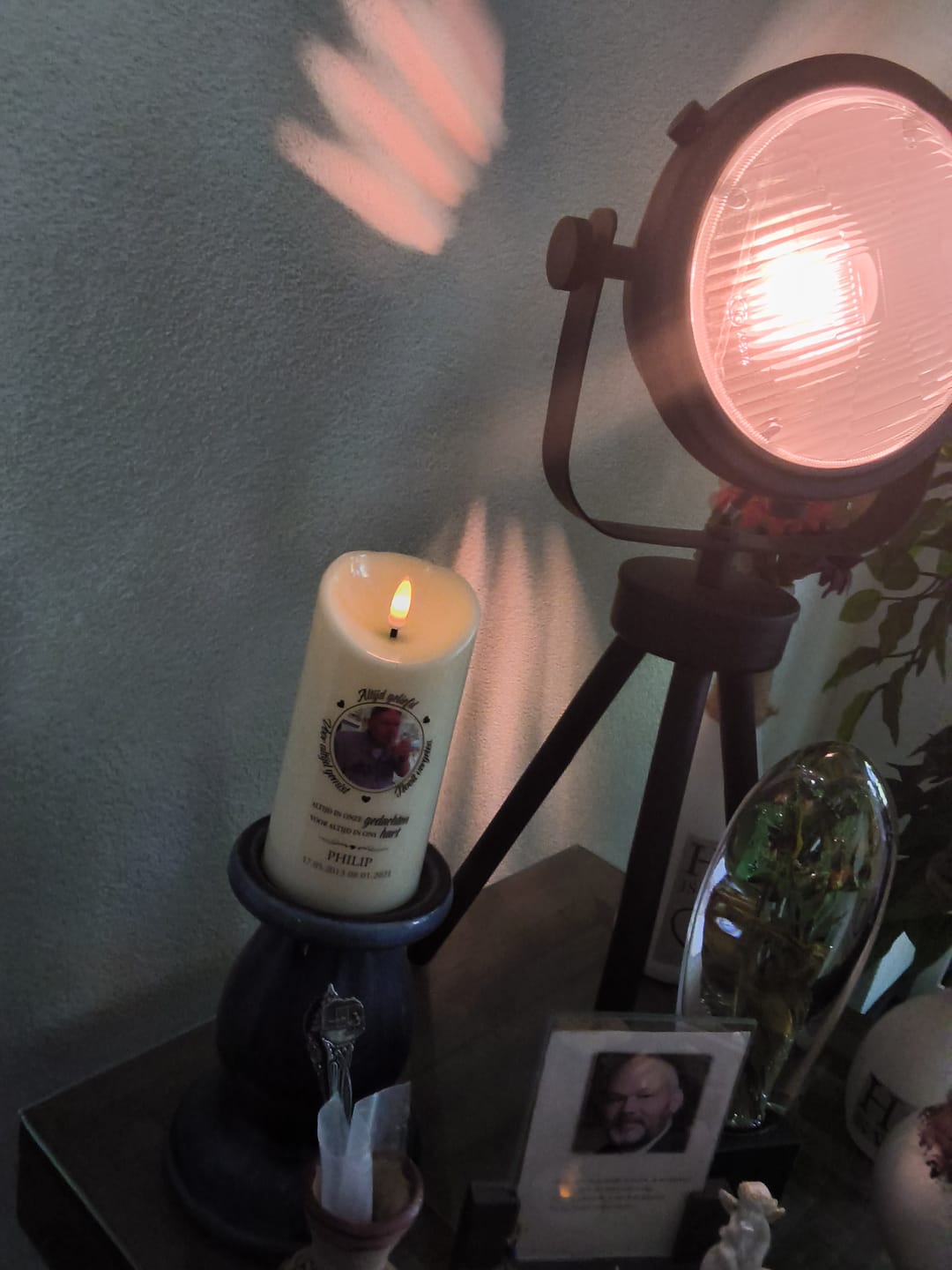 Customer photo review of Altijd geliefd - LED rouwkaars met foto en datum ter nagedachtenis aan overledenen