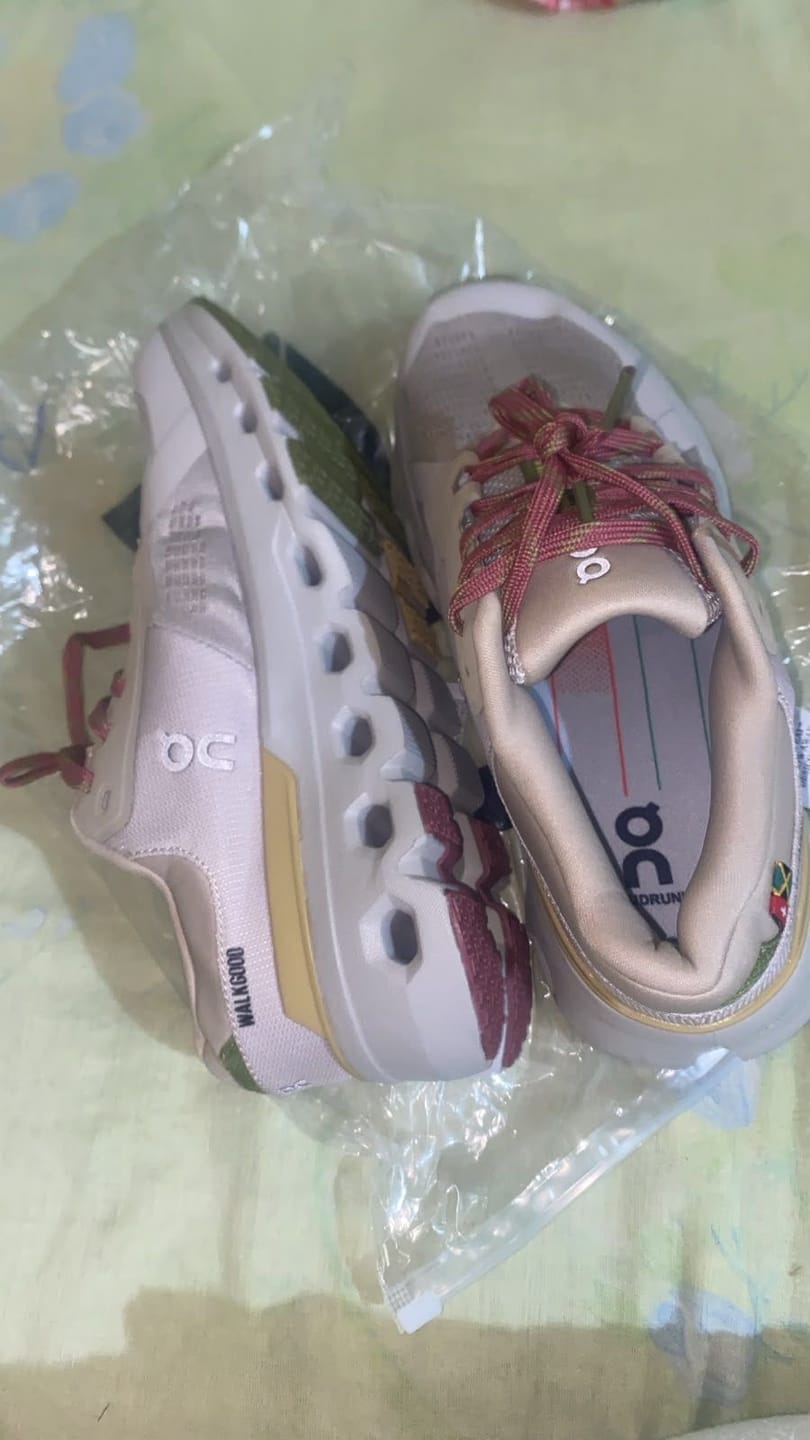 Customer photo review of ON CLOUDRUNNER 2