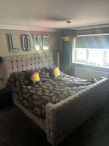 Customer photo review of Caldwell Full Cube Elegance Bed