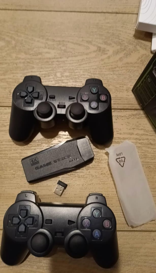 Customer photo review of Consola Retro con 20.000 Juegos Clásicos