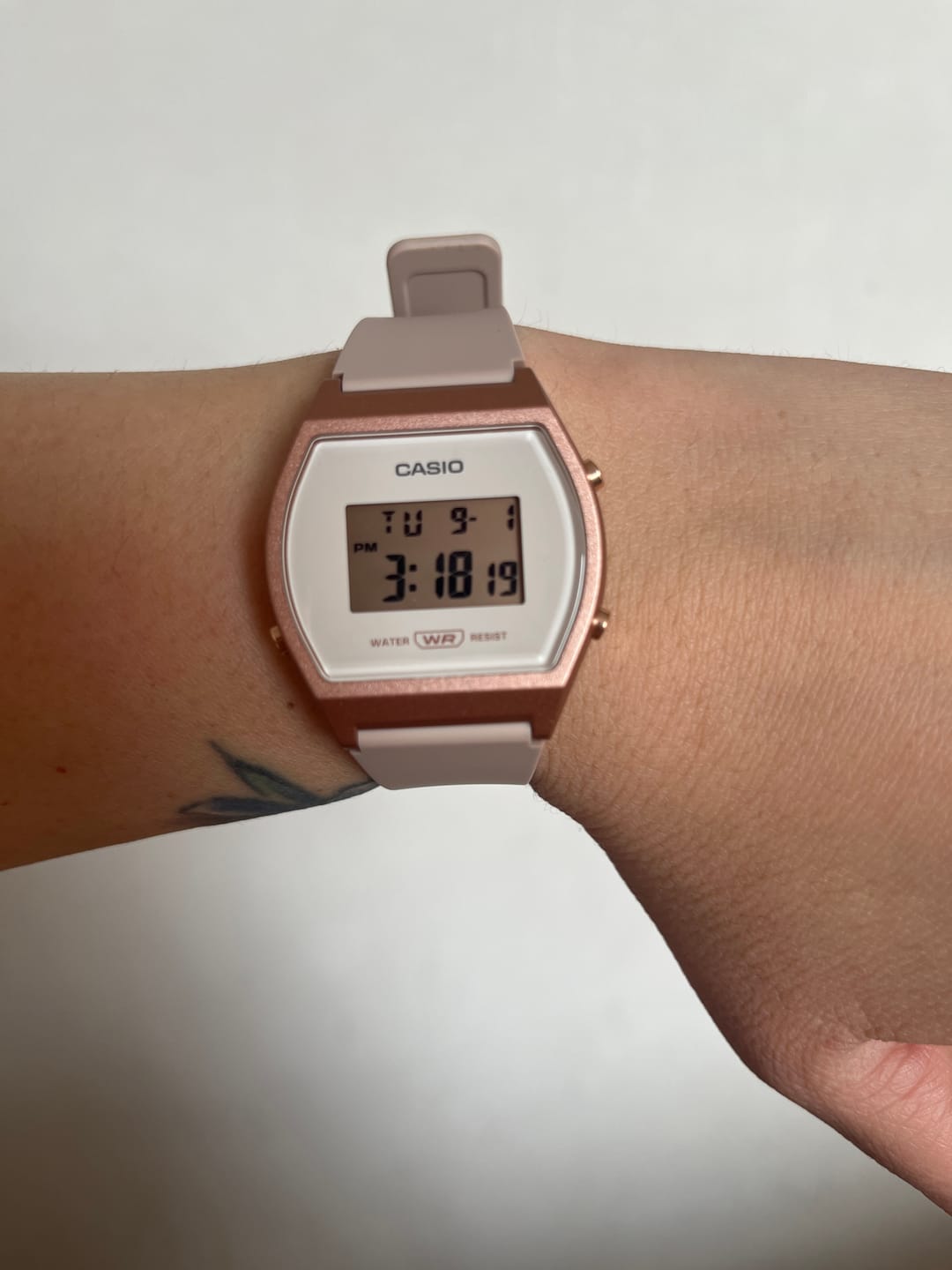 Customer photo review of Reloj Casio Vintage LW-204-4ADF Rosado Digital
