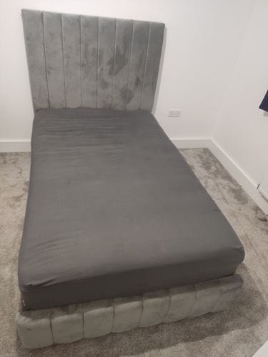 Customer photo review of Thorpe Stripe Line Panel Storage Drawer Divan Bed