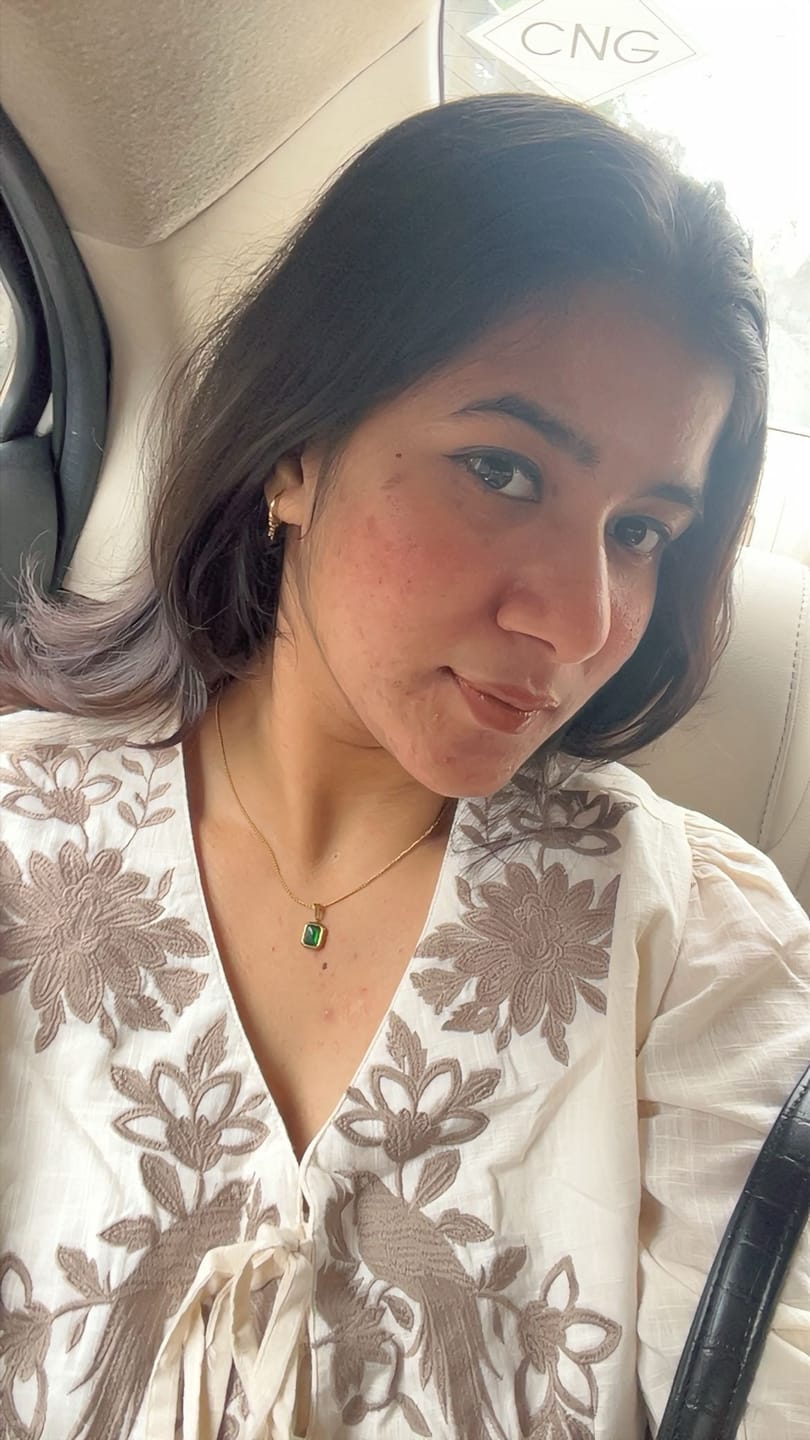 Customer photo review of Everyday Exquisite Green Stone Gold Necklace