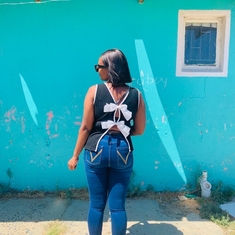 Customer photo review of Ninonine "Amélie" | Contrast Trim Ribbed Back-Bow Vest