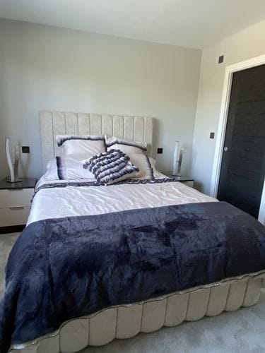 Customer photo review of Lanaya Linear Panel Bed