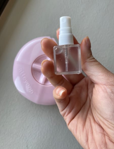 Customer photo review of Glowi - Shave. Hydrate. Refresh.