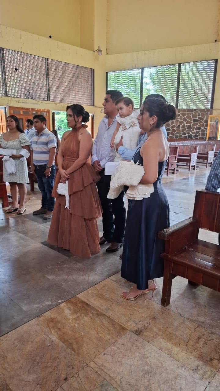 Customer photo review of VESTIDO ADRIANA CHEDRON