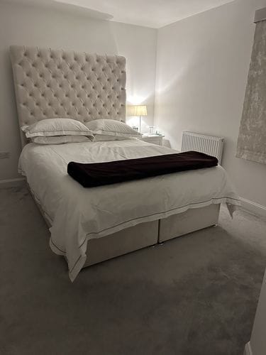 Customer photo review of Braxton Chesterfield Sleigh Scroll Divan Ottoman Storage Bed