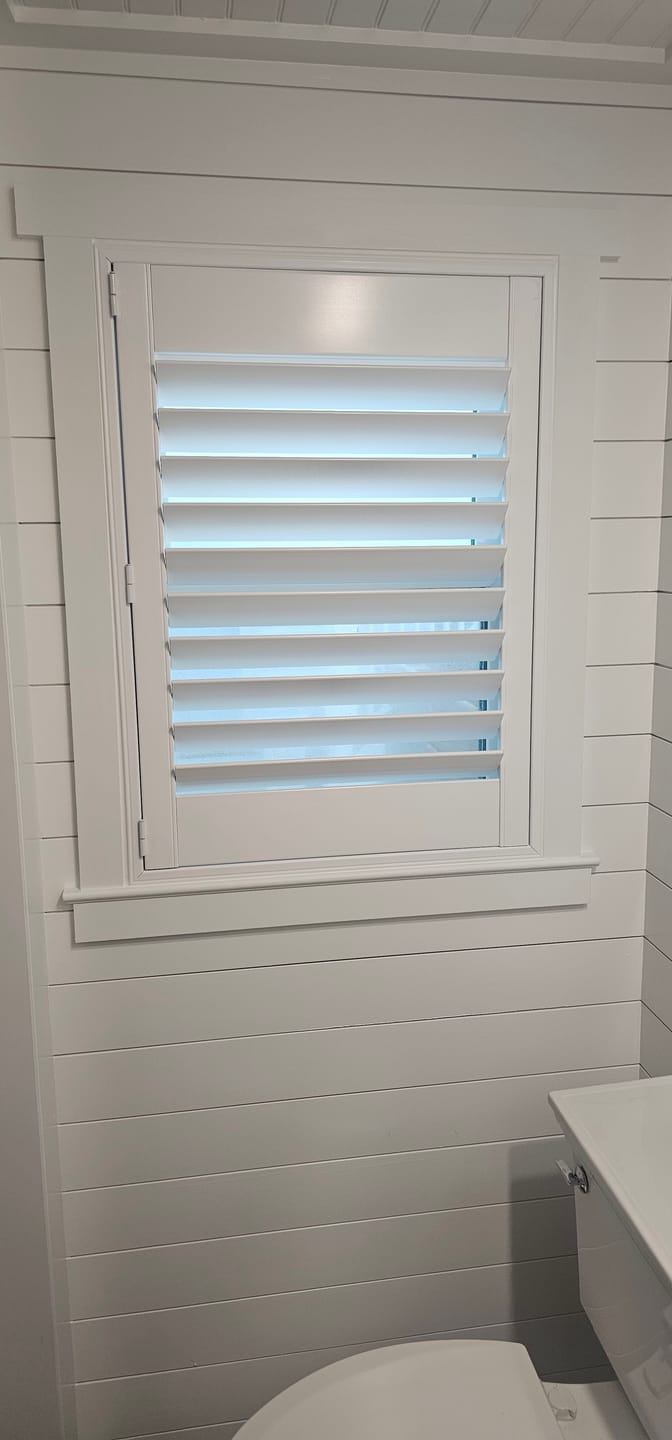 Customer photo review of Hybrid Wood Plantation Shutter