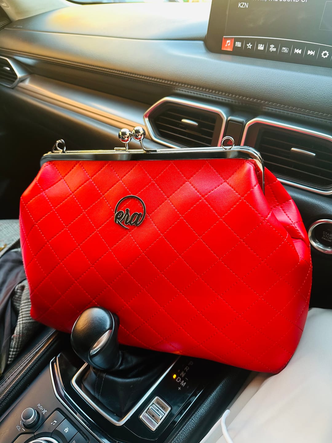 Customer photo review of ERA Oversized Kisslock Chain Bag – Red