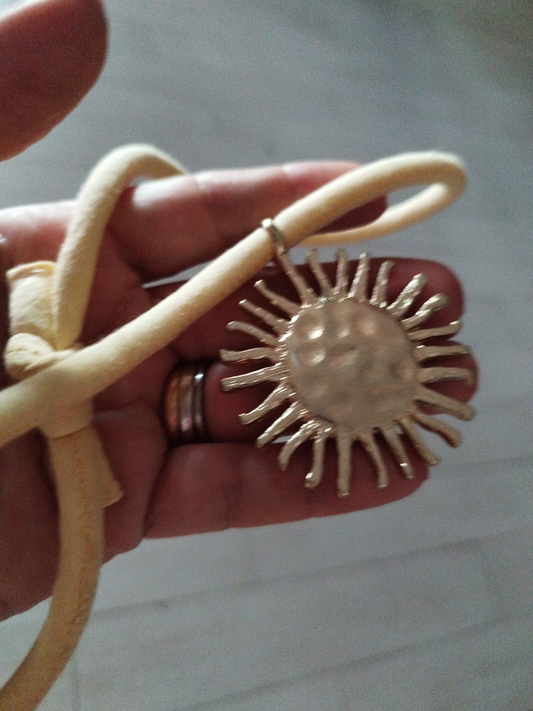 Customer photo review of CIONDOLO SOLE ORO