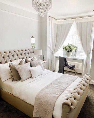 Customer photo review of Everleigh Chesterfield Scroll Sleigh Bed