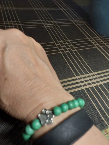 Customer photo review of Pulsera de Esperanza