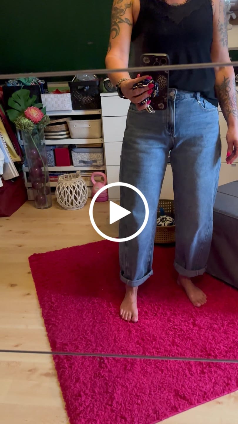 Customer video review of Stretch Barrel Jeans WOW mit seitlichen Details