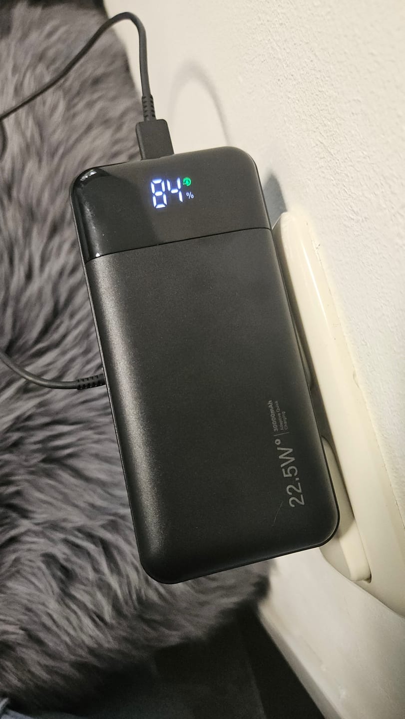 Customer photo review of Siltcon® Powerbank 30000 mAh