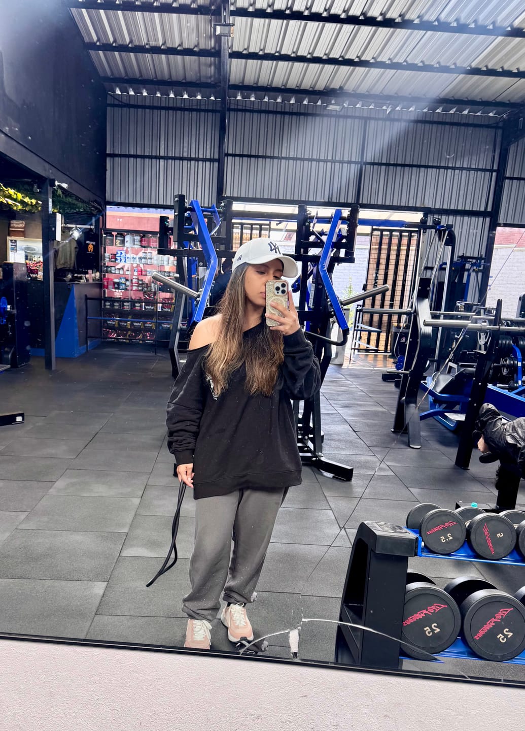 Customer photo review of W5158 - Off-shoulder Pullover