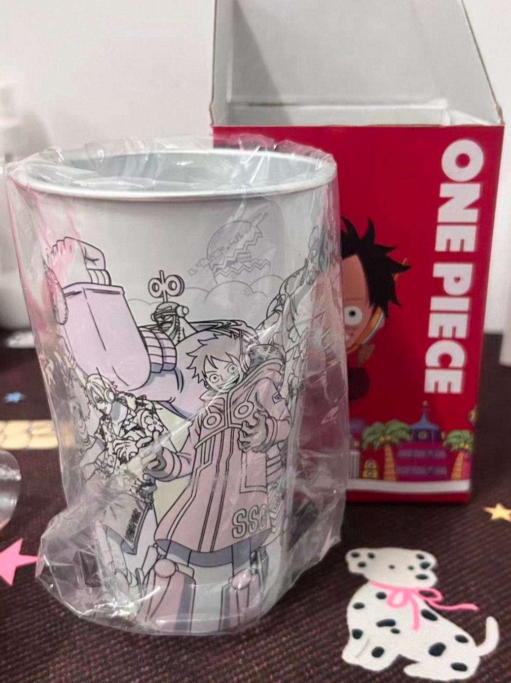 Customer photo review of Limited Edition Egghead Strawhats Cold Sensitive Color Changing Cup