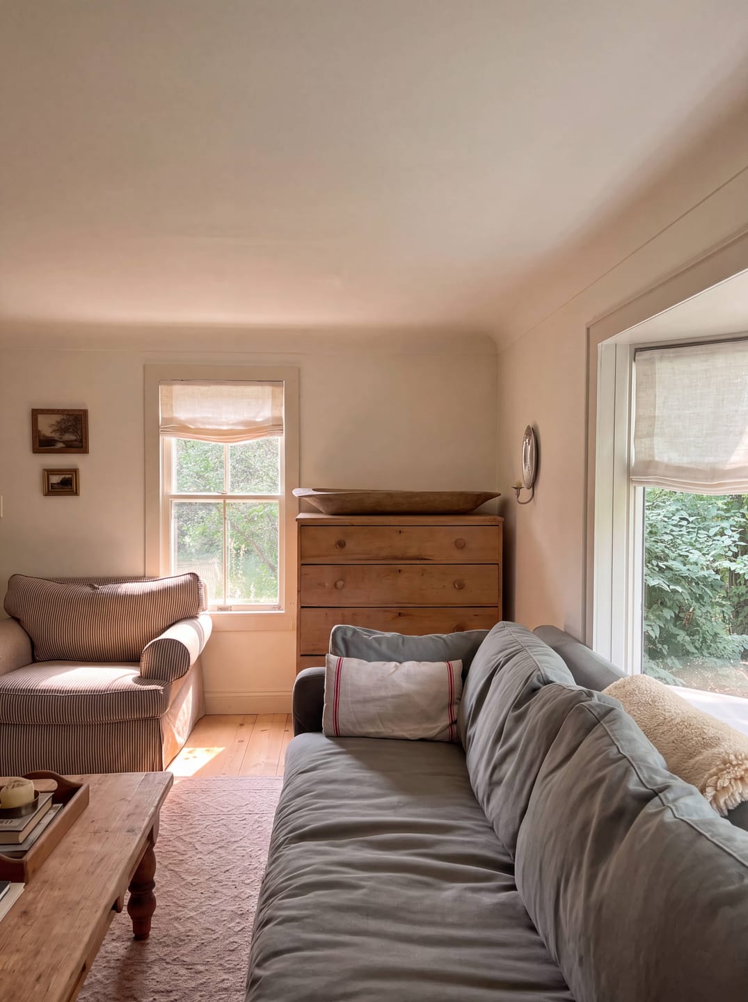 Customer photo review of Jessa Custom Motorized Roman Shades