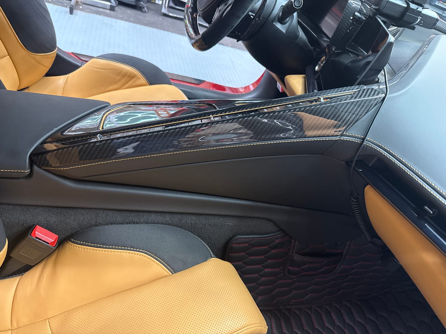 Customer photo review of C8 Corvette Real Carbon Fiber Upper Right Center Console Cover (Passenger Side) | Interior Upgrade (2020–2025)