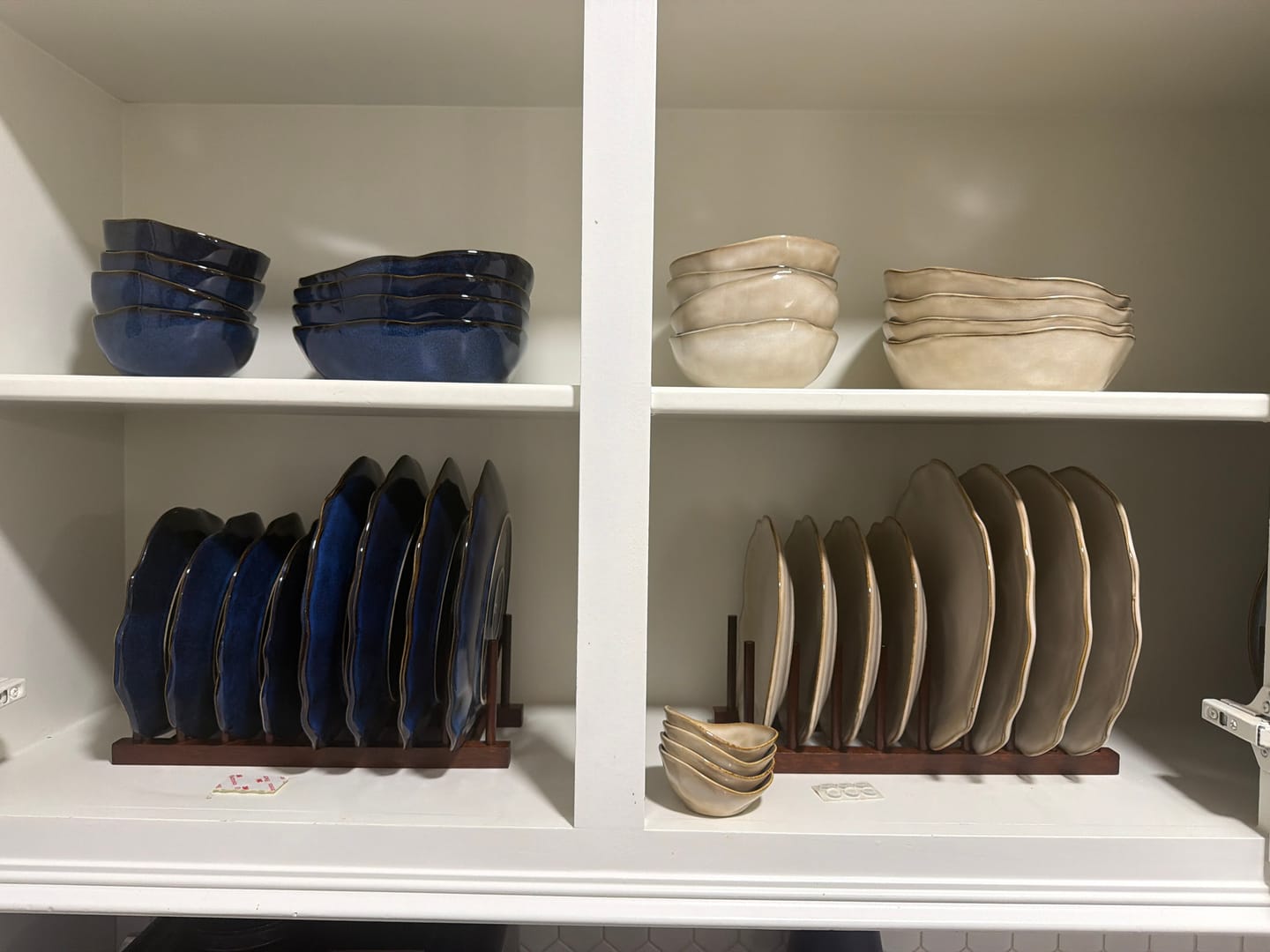 Customer photo review of Crema 16-Piece Organic Dinnerware Set
