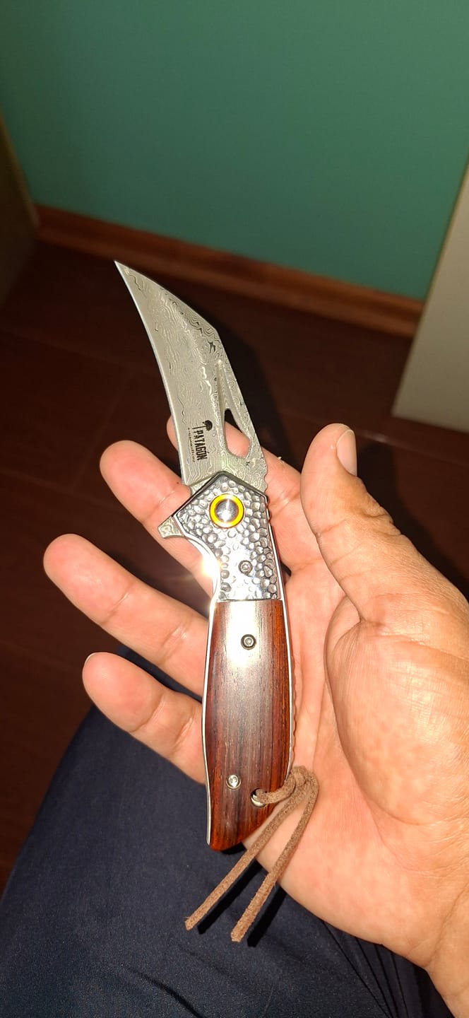 Customer photo review of Cortapluma Damasco 89 capas PATAGÓN - CARANCHO + Cortapluma Llavero Regalo