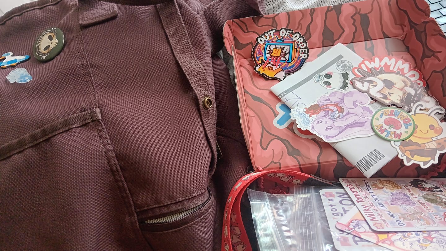 Customer photo review of Creepy Mystery Gift Box