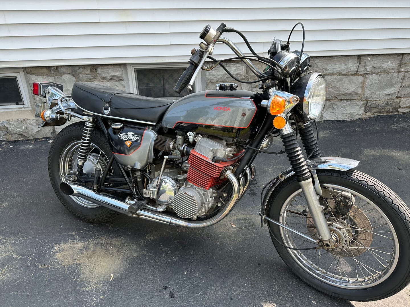 Customer photo review of 1969-74 Honda CB750K / CB550K / CB500K Fuel Petcock ~ Replaces 16950-300-020
