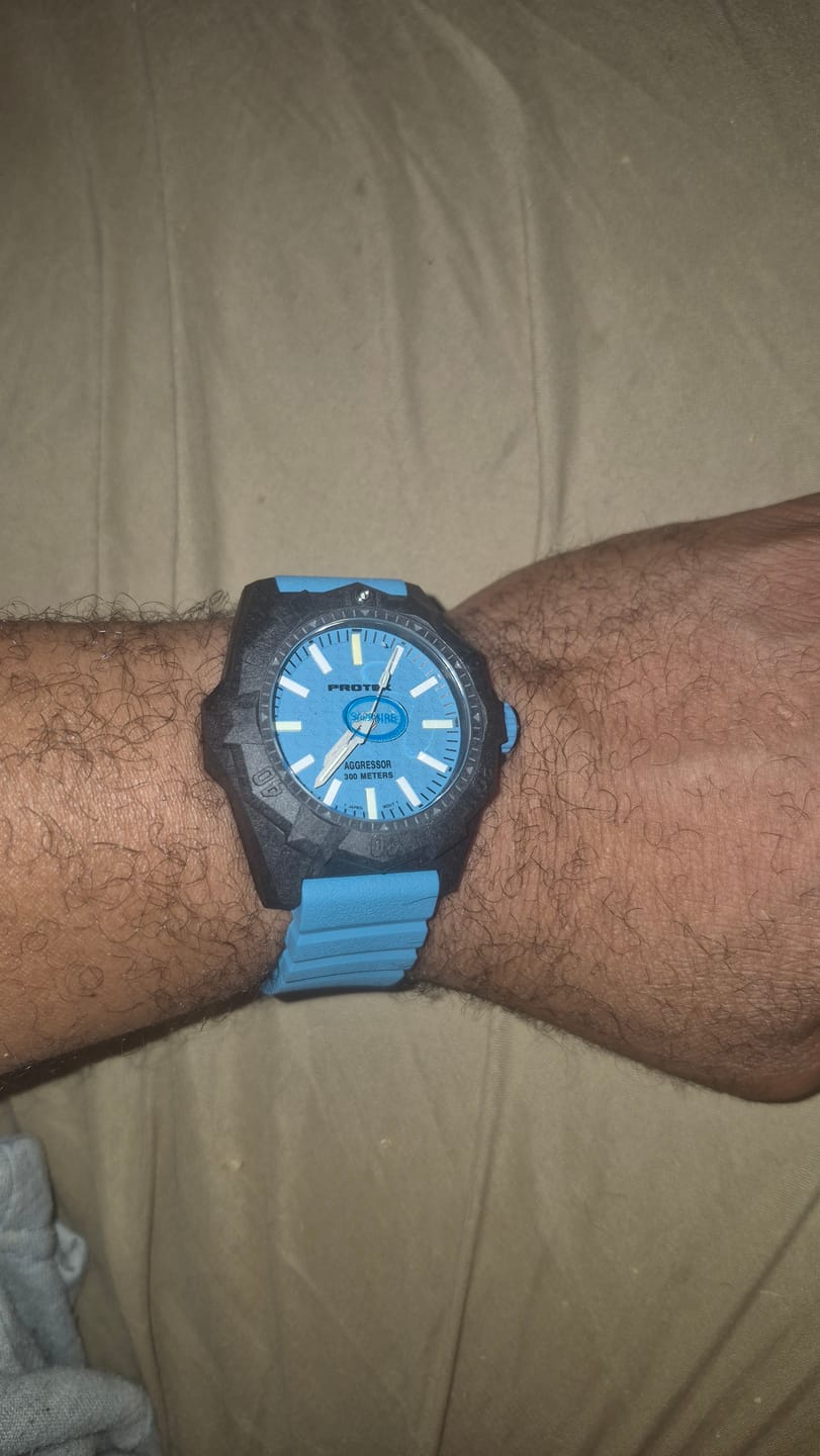 Customer photo review of Protek Men's Watch - Aggressor Rotating Bezel Blue Dial Black Rubber Strap | 4003