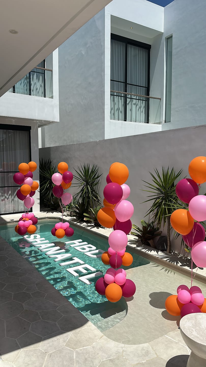 Customer photo review of 🎈 Pool Balloon Decoration Setup