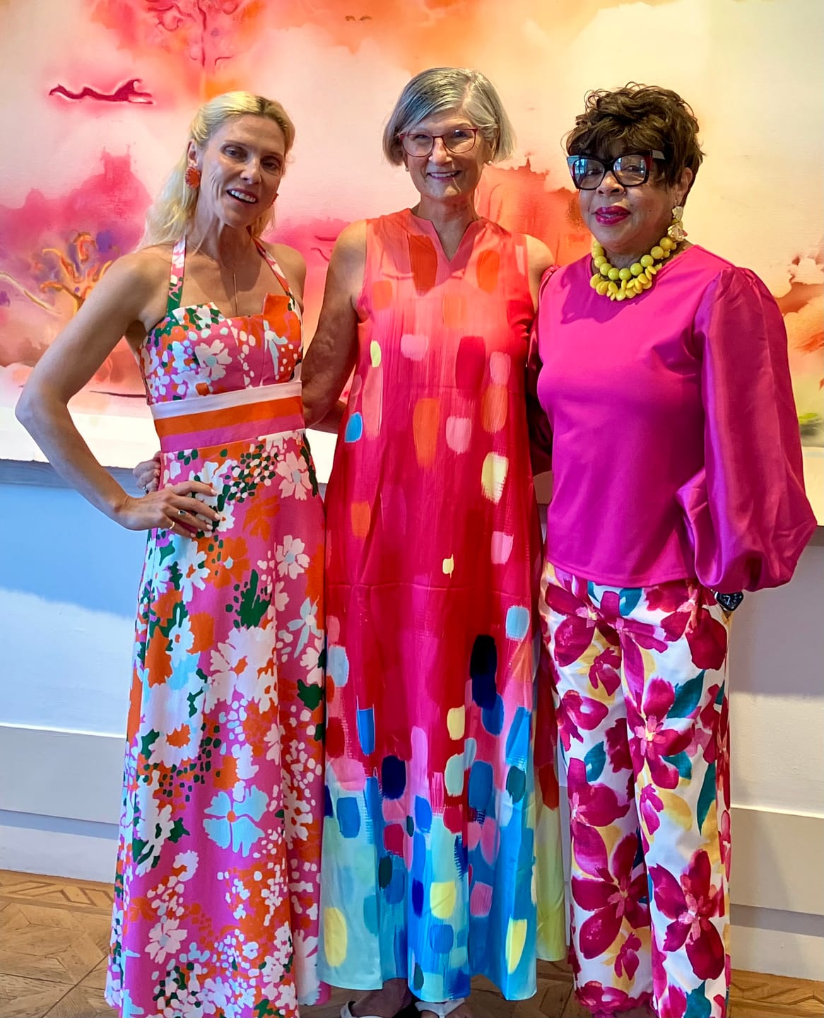 Customer photo review of Loose Sleeveless Contrast Color Printed V-Neck Maxi Dresses
