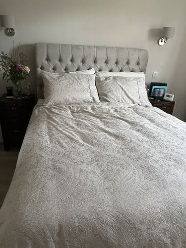 Customer photo review of Slade Sleigh Scroll Chesterfield Divan Ottoman Storage Bed