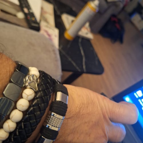 Customer photo review of Pulsera de Esperanza
