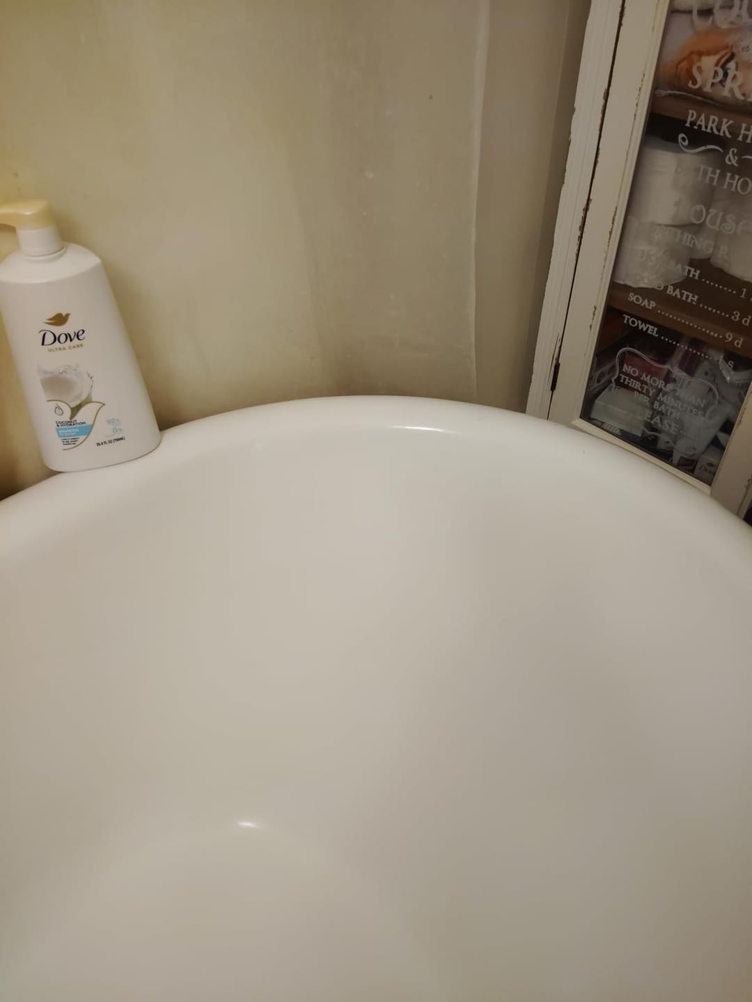 Customer photo review of ✨✨ Bathroom Cleaner: Sparkle in Seconds, No Harsh Fumes