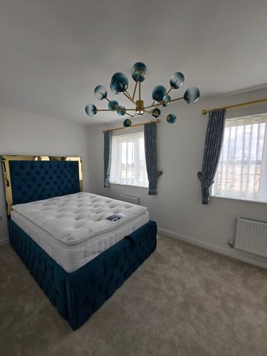 Customer photo review of Holridge Mirror Elegance Bed
