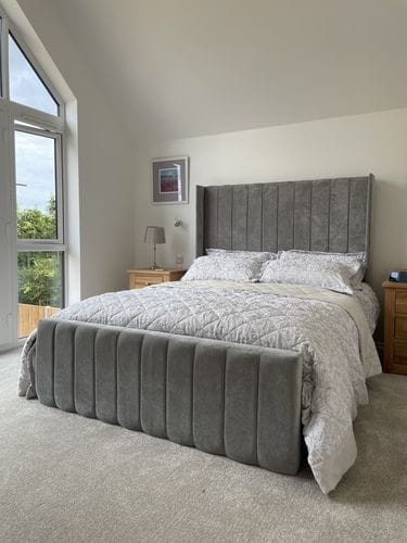 Customer photo review of Piper Stripe Panel Lined Bed