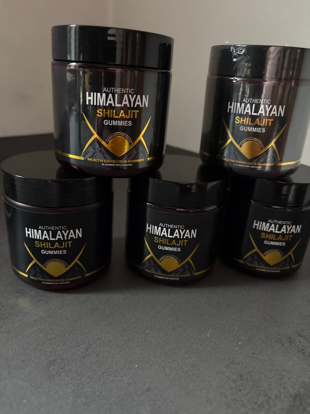 Customer photo review of Mindabolics Shilajit Gummies