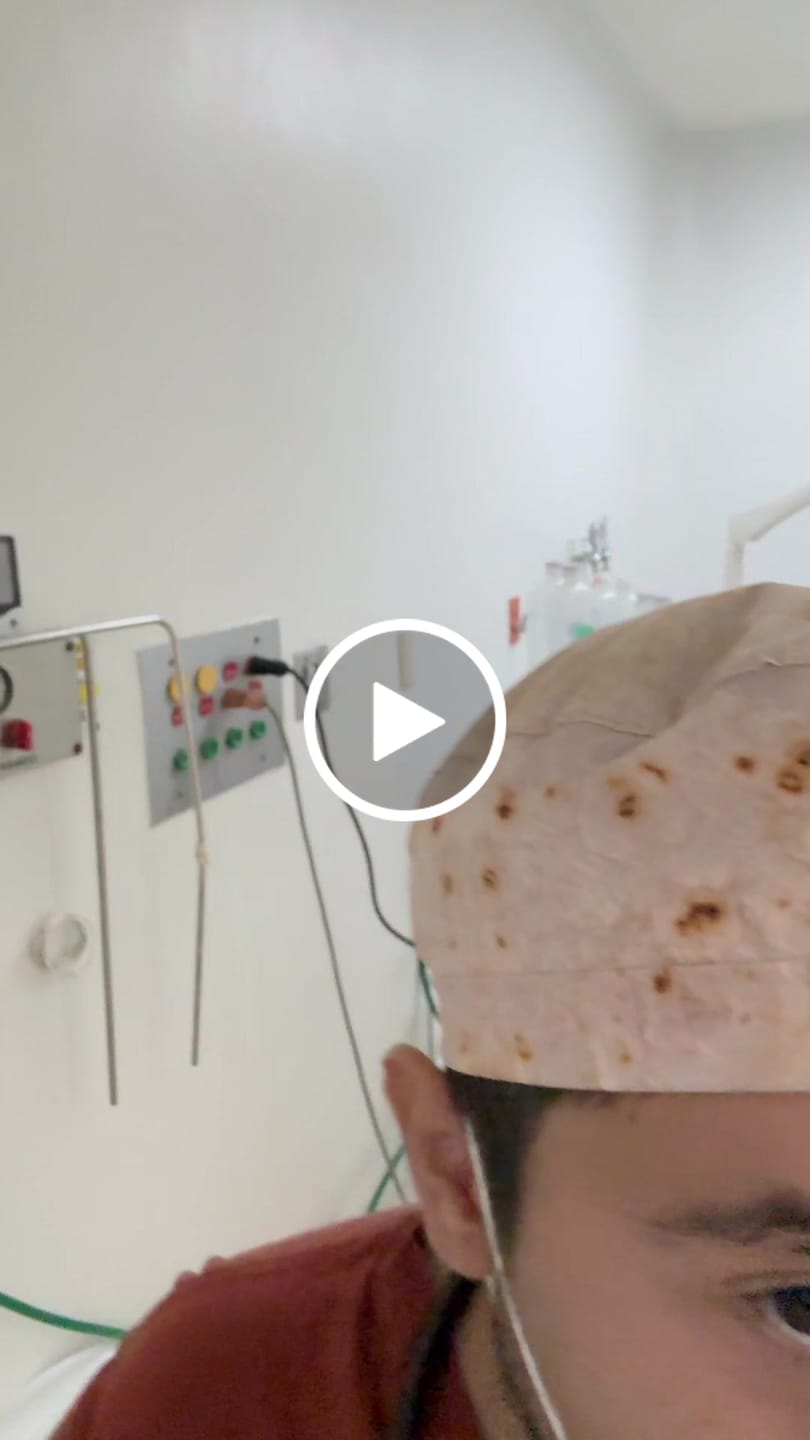 Customer video review of Gorro quirúrgico Psicodelic blue