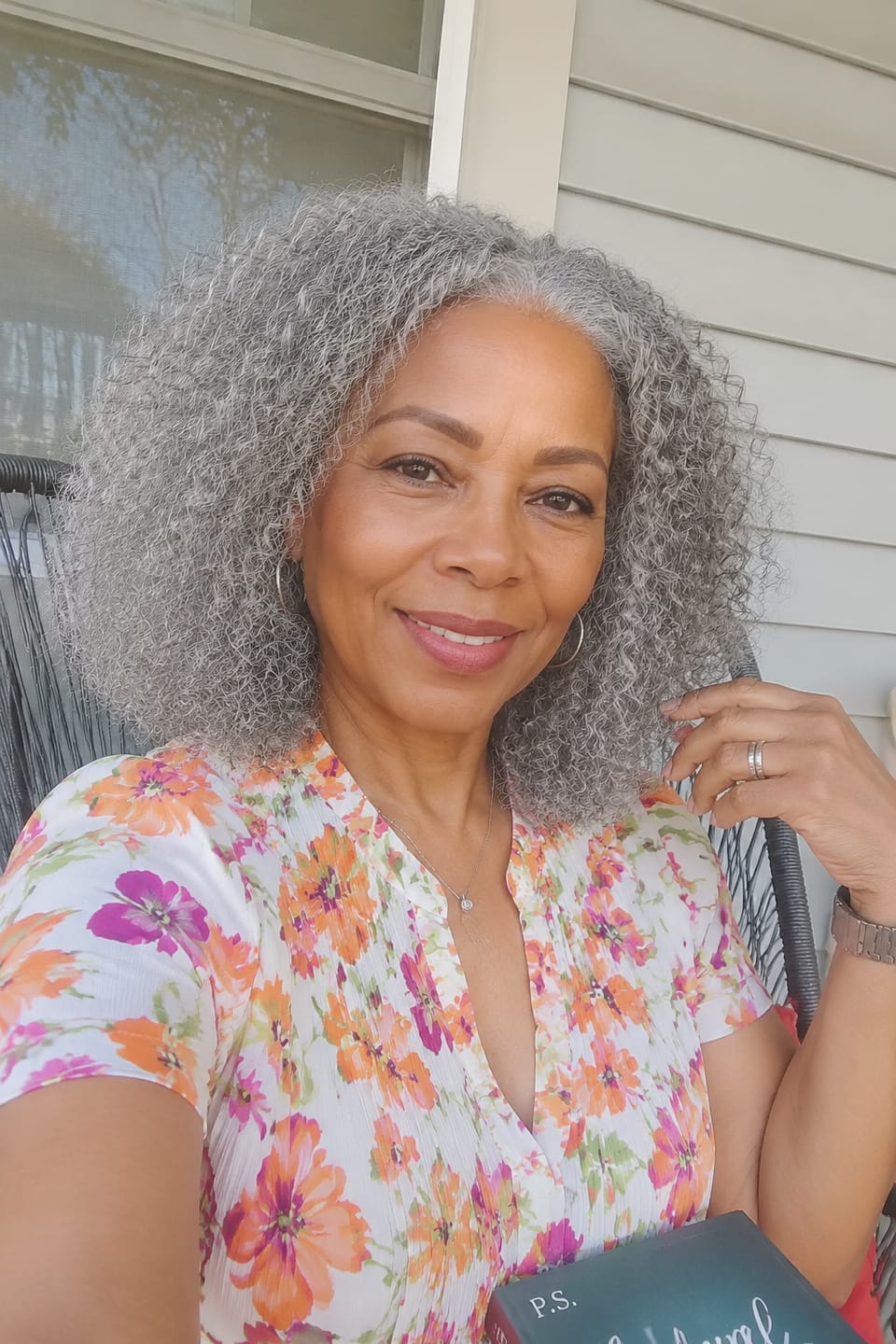 Customer photo review of Luvwin 5x5 Jerry Curly Salt And Pepper Glueless Gray Color Pre-Cut Lace Fluffy Bob Wig 100% Real Human Hair