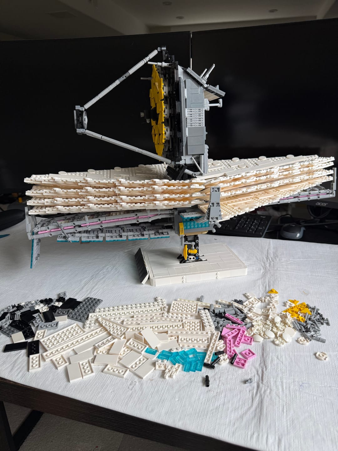 Customer photo review of COLLECTOR'S EDITION JWST JAMES WEBB SPACE TELESCOPE | 4514PCS
