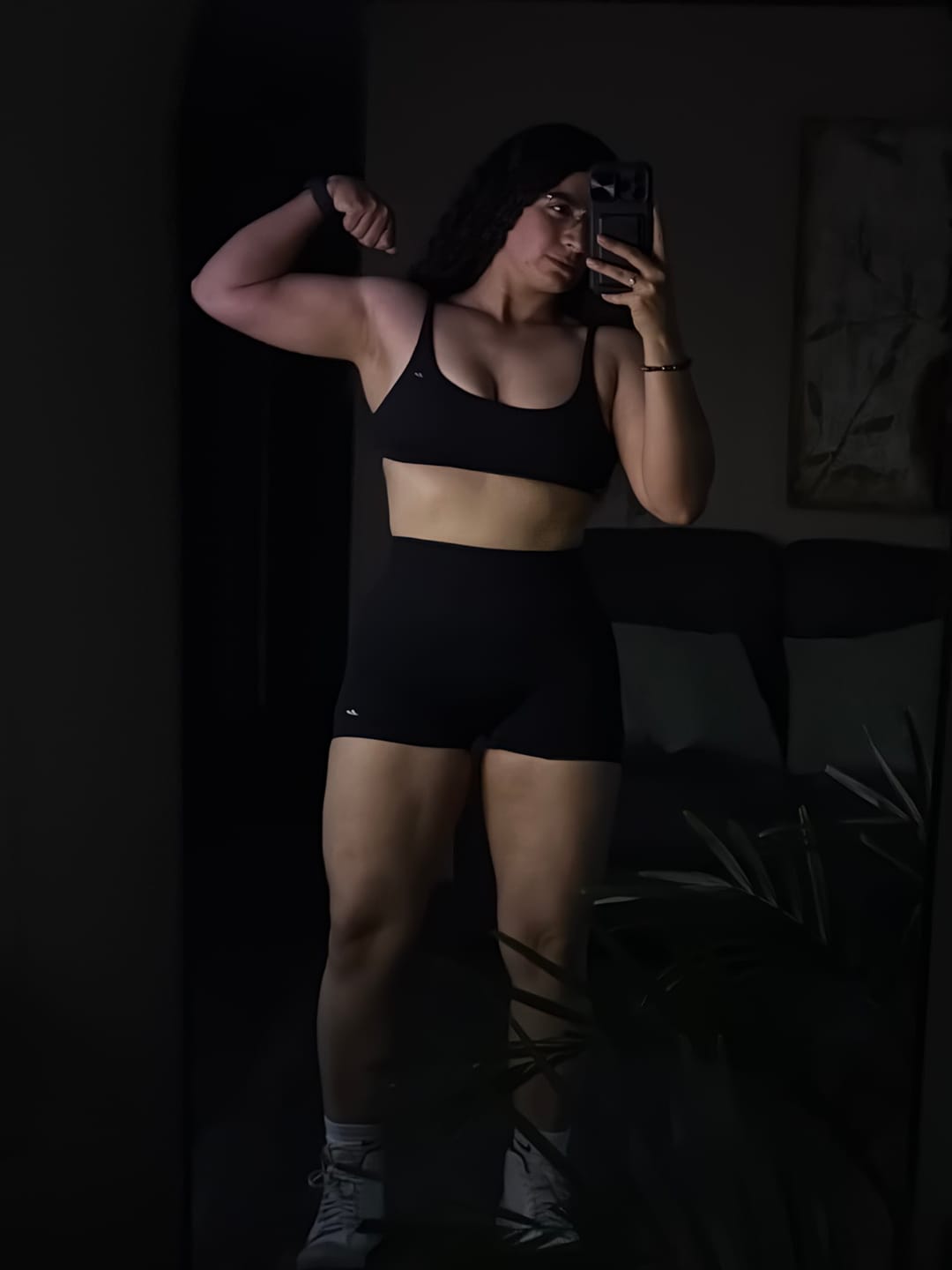 Customer photo review of W1166 Pulse Seamless scrunch Shorts