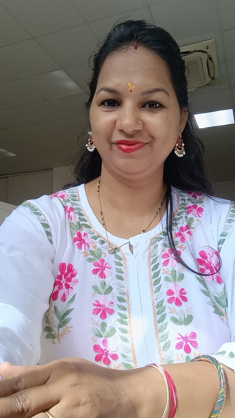 Customer photo review of Gul-e-Jahaan White & Hot Pink Rayon Kurta