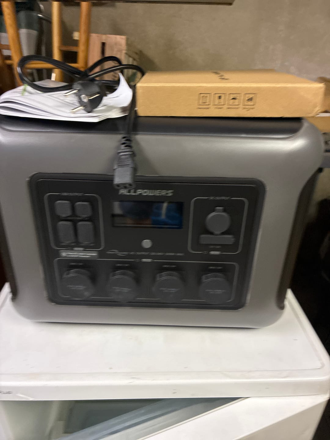 Customer photo review of ALLPOWERS R2500 V2 Station électrique portable 2500W 1920Wh