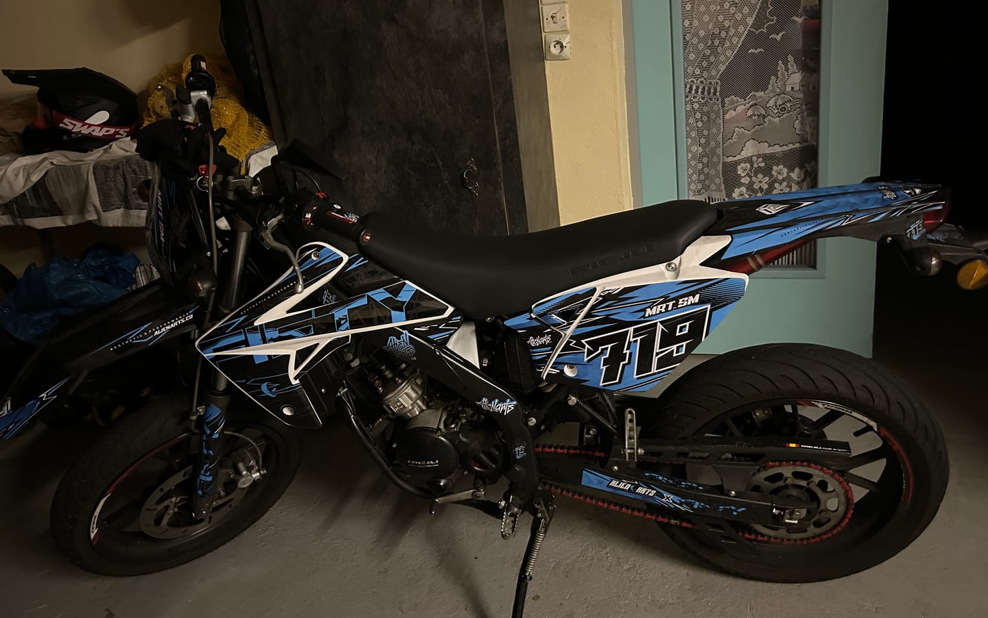 Customer photo review of KIT DECO FIFTY X ALIENARTS BLEU PERSONNALISABLE