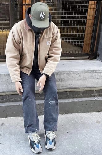 Customer photo review of Vintage Beige Flannel Lined Carhartt Detroit Jacket™