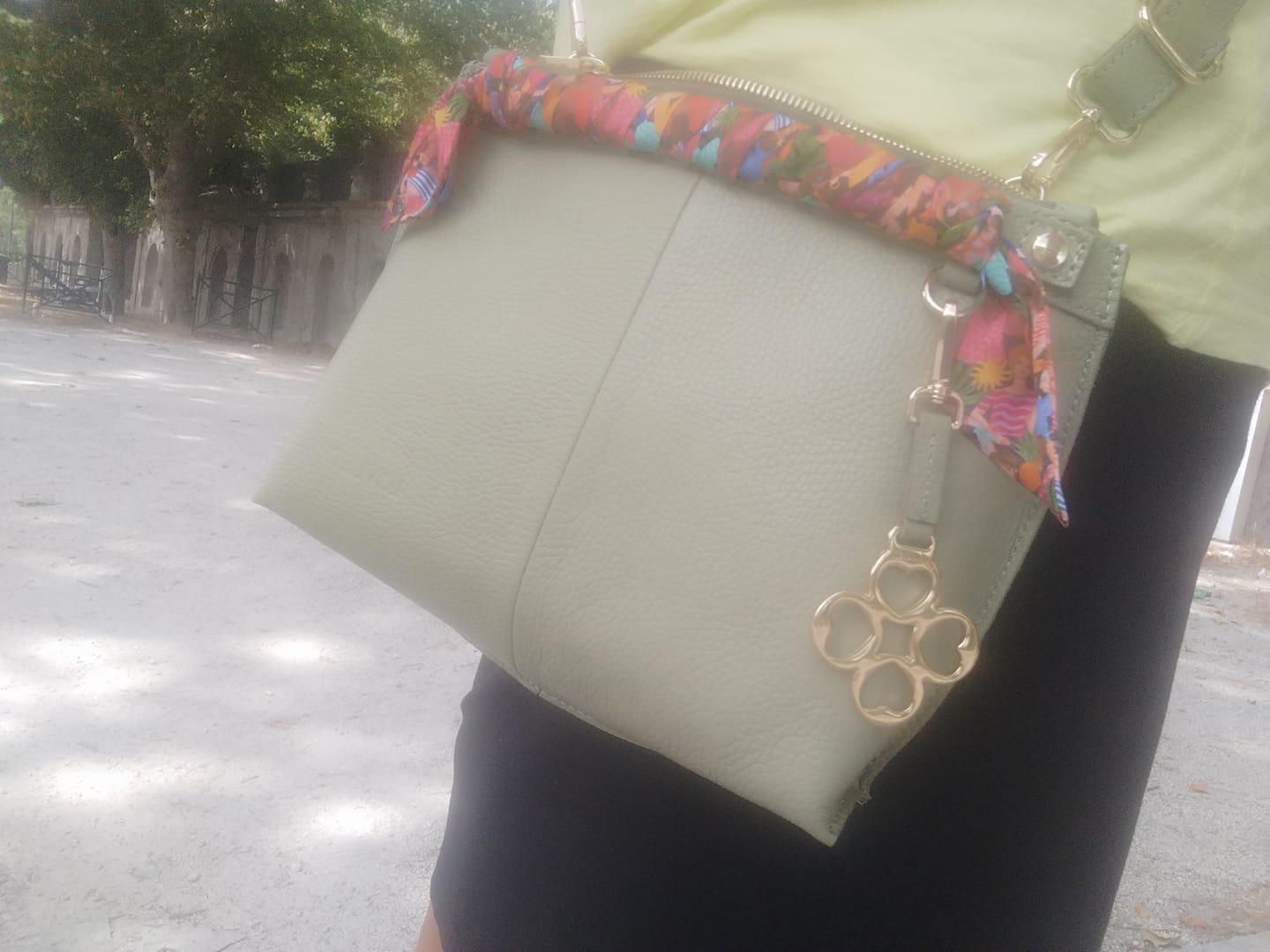 Customer photo review of BORSA MINI SOFY PELLE VERDE PASTELLO