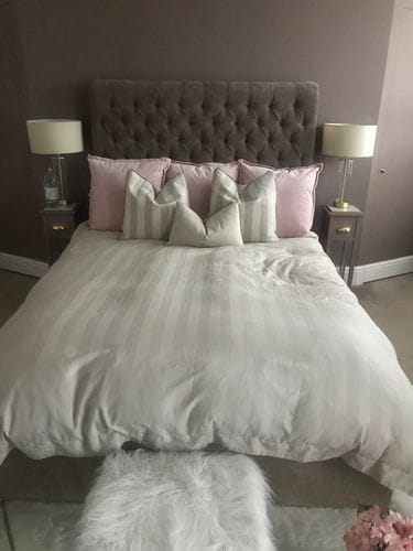 Customer photo review of Braxton Chesterfield Sleigh Scroll Divan Ottoman Storage Bed