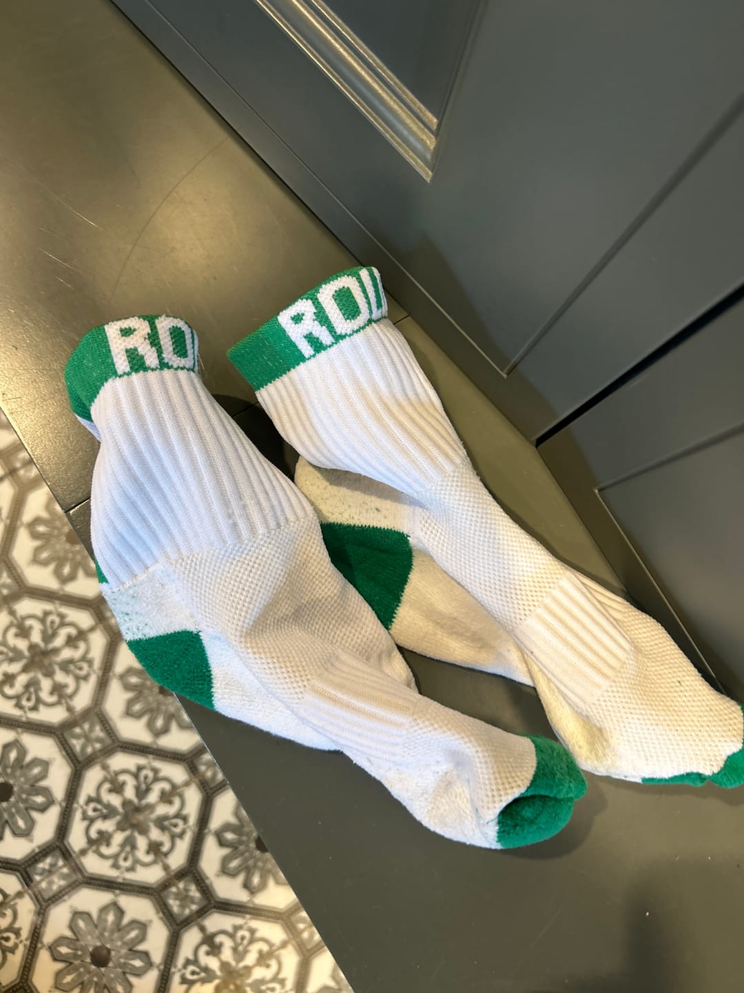 Customer photo review of Lowrise Cushioned Ankle Socks - Green & White