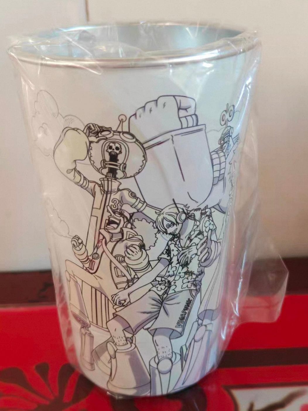 Customer photo review of Limited Edition Egghead Strawhats Cold Sensitive Color Changing Cup