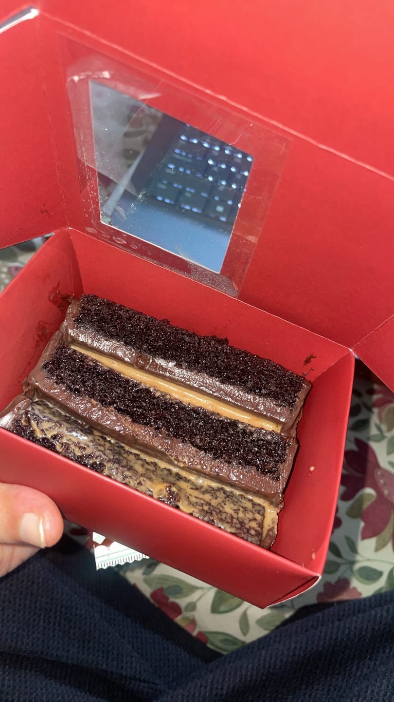 Customer photo review of London Viral Cake Slice [2 Pcs]